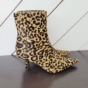 Steve Madden Alston-L Leopard Women's Sz 8 Print Cow Hair Upper Ankle Boots 10PT